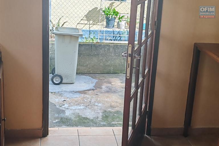 A LOUER MAISON DE 3 CHAMBRES A MONTEE SANO