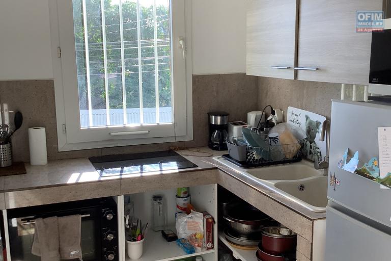 A LOUER appartement T3/4 meublé à SAINT PIERRE