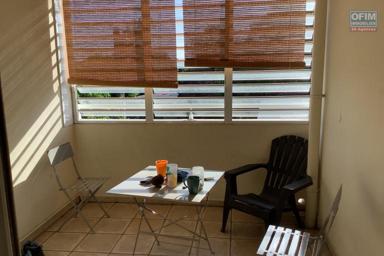 A LOUER appartement T3/4 meublé à SAINT PIERRE