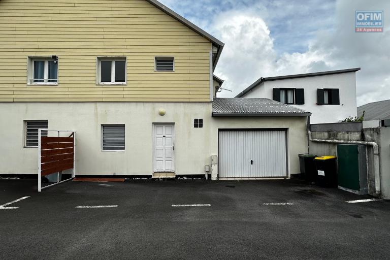 A louer Villa Maison jumelée de type F5 dans résidence sécurisée