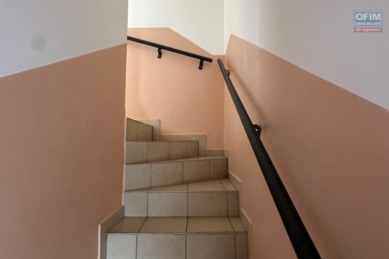 A louer Villa Maison jumelée de type F5 dans résidence sécurisée