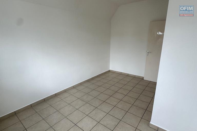 A louer Villa Maison jumelée de type F5 dans résidence sécurisée