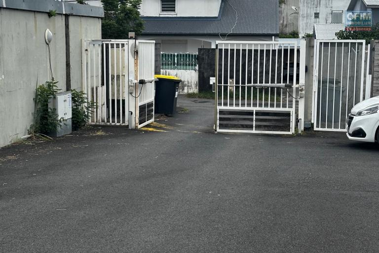 A louer Villa Maison jumelée de type F5 dans résidence sécurisée