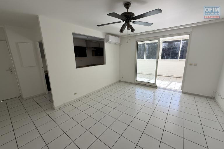 Bel appartement T3 entièrement rénové et climatisé de 78 m2 dans la résidence sécurisée les Terrasses de Bergame.