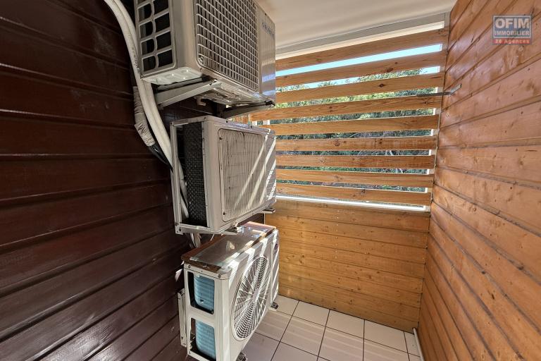 Bel appartement T3 entièrement rénové et climatisé de 78 m2 dans la résidence sécurisée les Terrasses de Bergame.