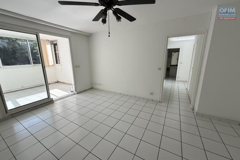 Bel appartement T3 entièrement rénové et climatisé de 78 m2 dans la résidence sécurisée les Terrasses de Bergame.