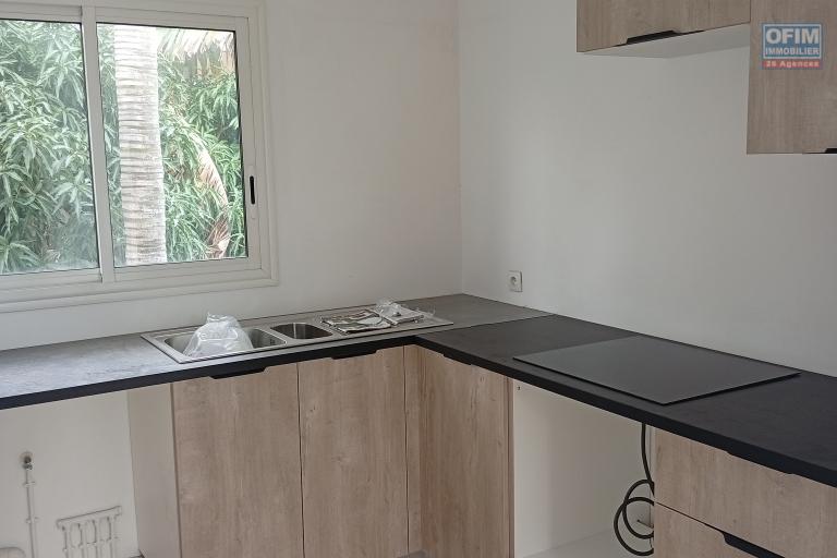 A LOUER APPARTEMENT T3 DE 78 M2 AVEC JARDIN A LA SALINE LES BAINS