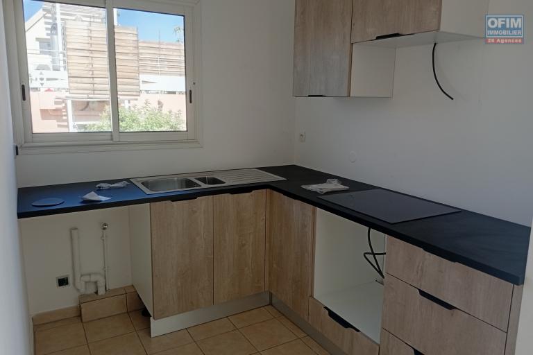 A LOUER APPARTEMENT T3 DE 78 M2 AVEC JARDIN A LA SALINE LES BAINS