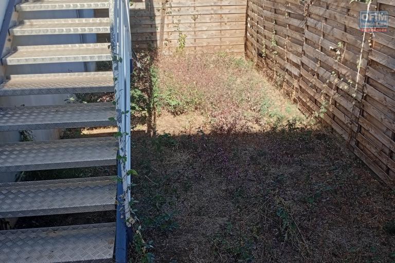 A LOUER APPARTEMENT T3 DE 78 M2 AVEC JARDIN A LA SALINE LES BAINS