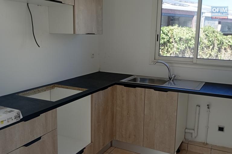 A LOUER APPARTEMENT T3 DE 78 M2 AVEC JARDIN A LA SALINE LES BAINS
