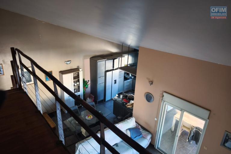 Maison familiale avec piscine à reprendre en main – La Rivière Saint-Louis