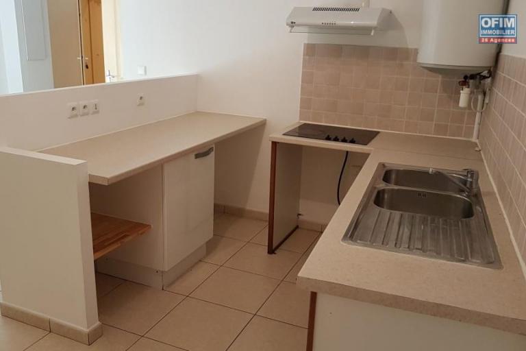  Appartement T2/3 en duplex &agrave; deux pas du centre ville du Tampon