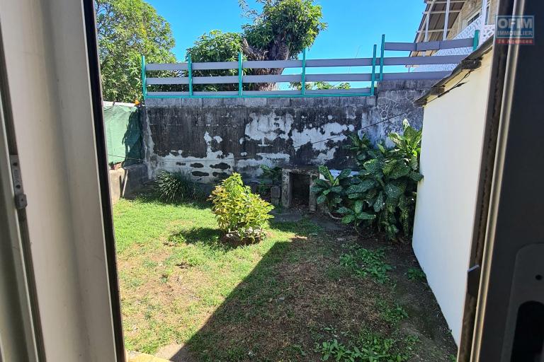 PETITE MAISON AVEC 1 CHAMBRE, JARDIN
