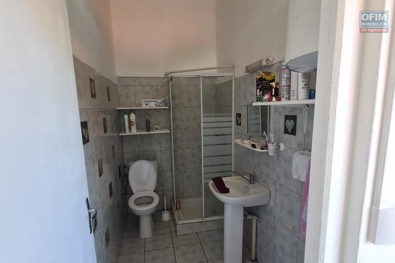 PETITE MAISON AVEC 1 CHAMBRE, JARDIN