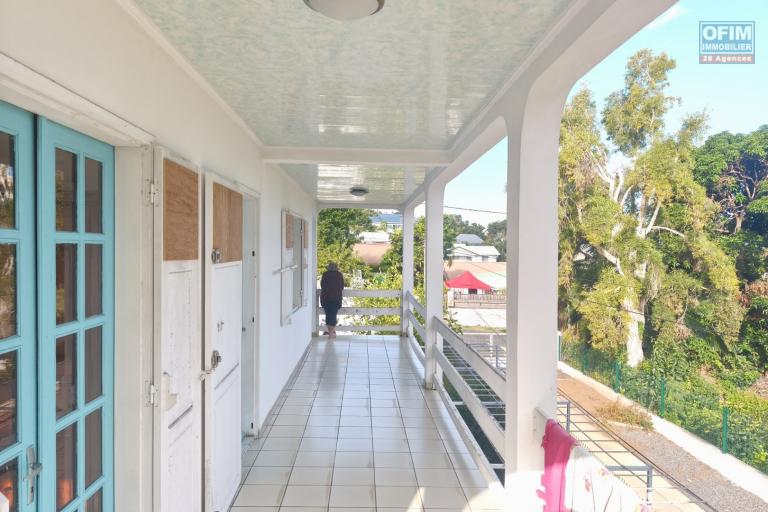 ✅ Maison à fort potentiel avec sous-sol et terrain piscinable – Quartier du Ruisseau, La Rivière Saint-Louis
