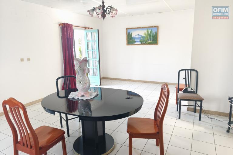 ✅ Maison à fort potentiel avec sous-sol et terrain piscinable – Quartier du Ruisseau, La Rivière Saint-Louis
