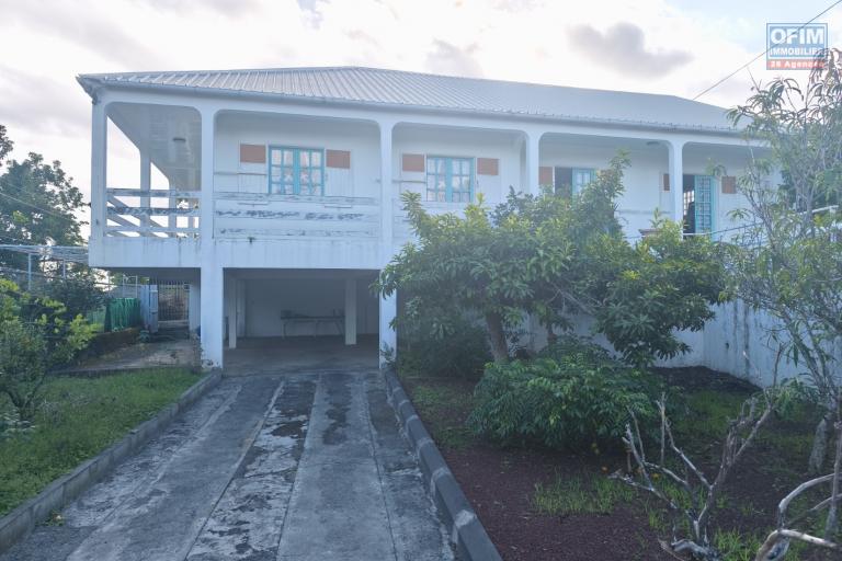 ✅ Maison à fort potentiel avec sous-sol et terrain piscinable – Quartier du Ruisseau, La Rivière Saint-Louis