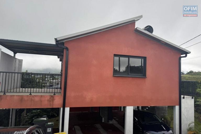 A louer joli villa récente de type F3 à Pont d'Yves le Tampon