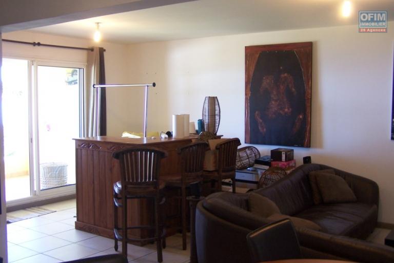 A vendre magnifique appartement de Type F2 d'environ 55 m² dans résidence avec piscine la Tampon 14 éme