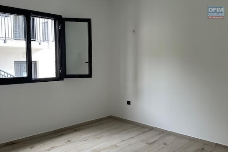 F3 NEUF EN REZ DE JARDIN