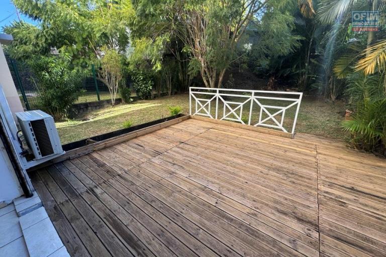 Rare et exceptionnel à vendre magnifique et grand appartement d'environ 64 m² avec terrain d'environ 100 m² au Tampon proche centre ville