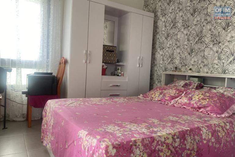 A VENDRE-IDEAL INVESTISSEMENT LOCATIF T2 AU CENTRE VILLE DE LA POSSESSION.