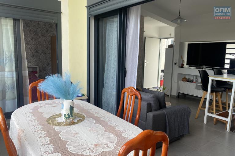 A VENDRE-IDEAL INVESTISSEMENT LOCATIF T2 AU CENTRE VILLE DE LA POSSESSION.