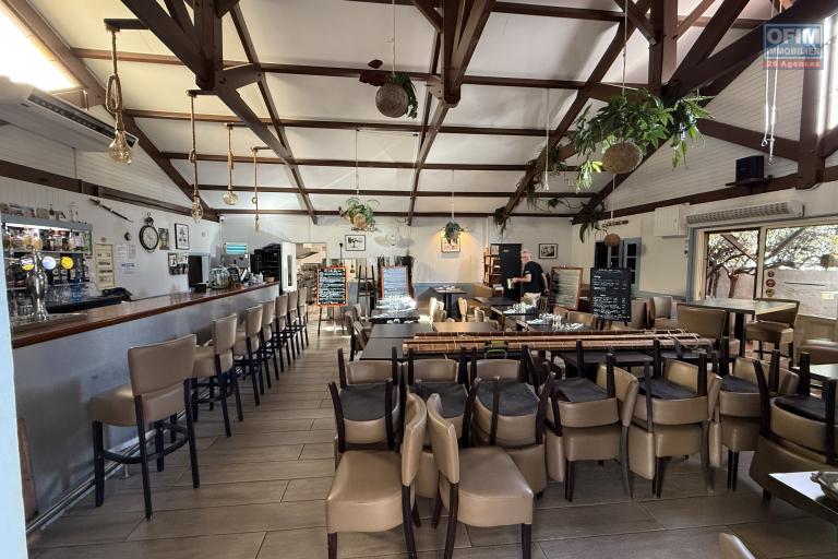 A vendre Fond de commerce restaurant ,centre ville du port
