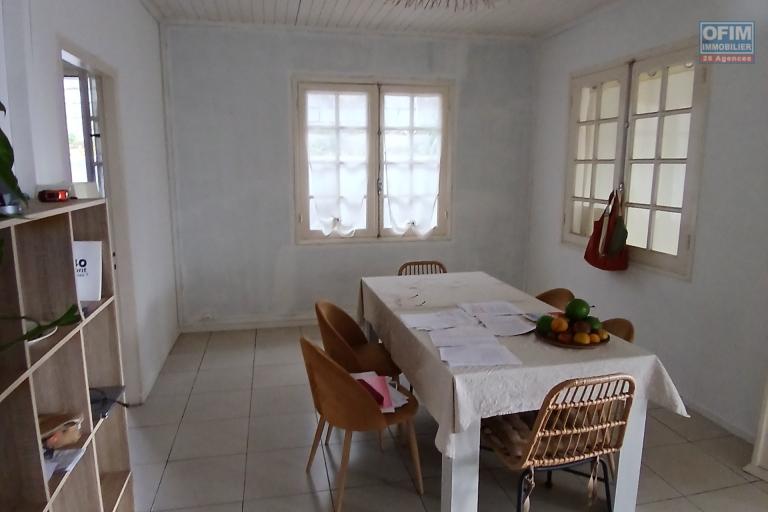 A LOUER maison de type F4 sur le Guillaume Saint-Paul à 963,21 euros!!