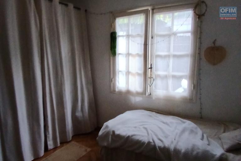 A LOUER maison de type F4 sur le Guillaume Saint-Paul à 963,21 euros!!
