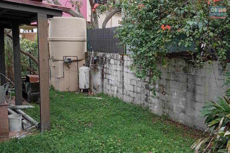 villa F7/8 en duplex à rafraichir le tampon
