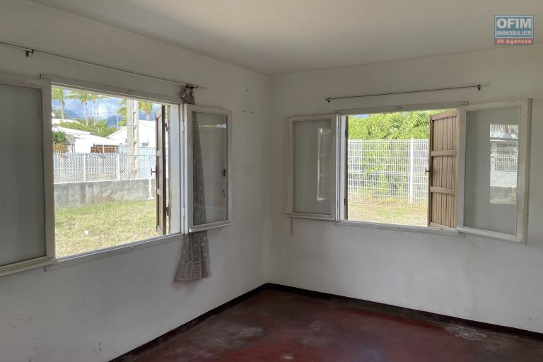 RARE AU PORT-MAISON DE TYPE F4 DE PLAIN PIED AVEC GARAGE SUR 502 M² DE TERRAIN-QUARTIER RESIDENTIEL CALME