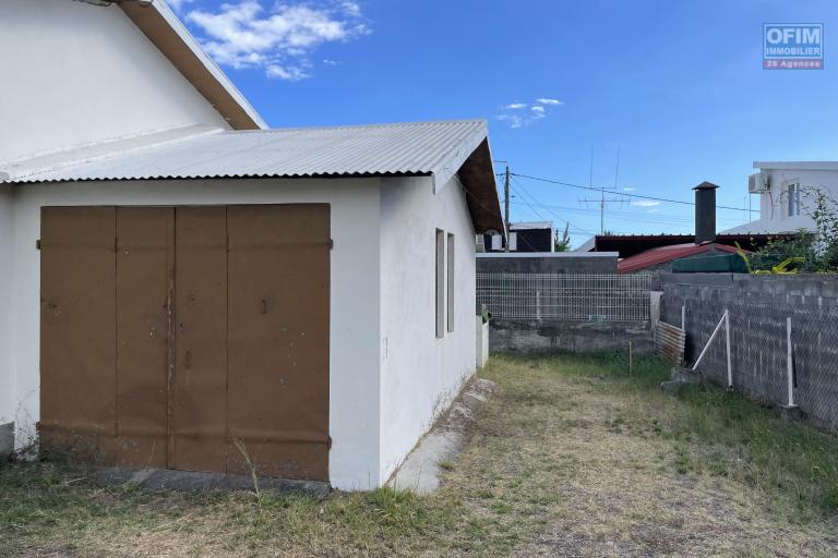 RARE AU PORT-MAISON DE TYPE F4 DE PLAIN PIED AVEC GARAGE SUR 502 M² DE TERRAIN-QUARTIER RESIDENTIEL CALME
