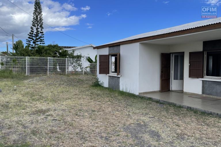 RARE AU PORT-MAISON DE TYPE F4 DE PLAIN PIED AVEC GARAGE SUR 502 M² DE TERRAIN-QUARTIER RESIDENTIEL CALME