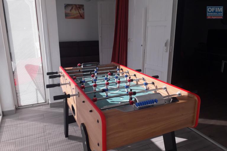 A louer villa F4 meublé de standing sur le bas de la Possession