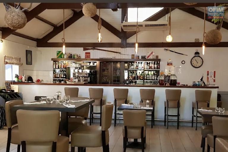 A vendre Fond de commerce restaurant de 288m2,centre ville du port