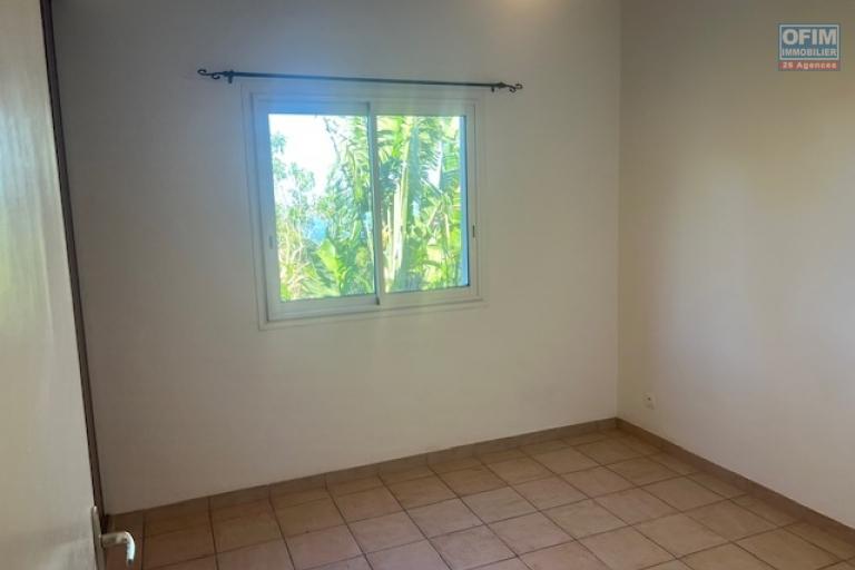 A Louer appartement de type T4 avec accès indépendant