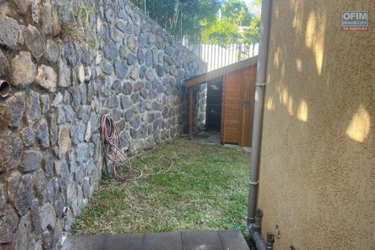 A Louer appartement de type T4 avec accès indépendant