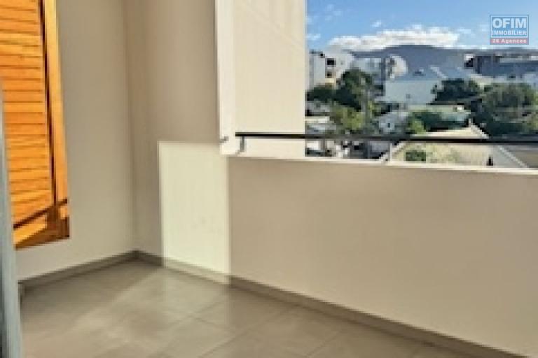 A vendre très bel appartement sur la résidence ETOILE DE MER à Sainte Clotilde.