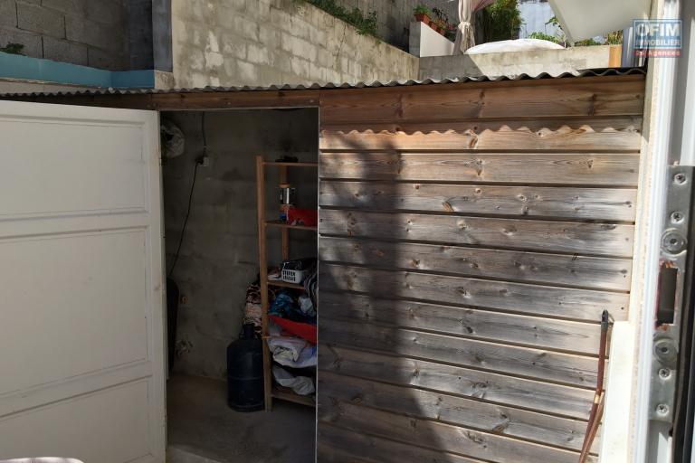 A louer maison T4 mitoyenne d'un coté proche centre de La Montagne