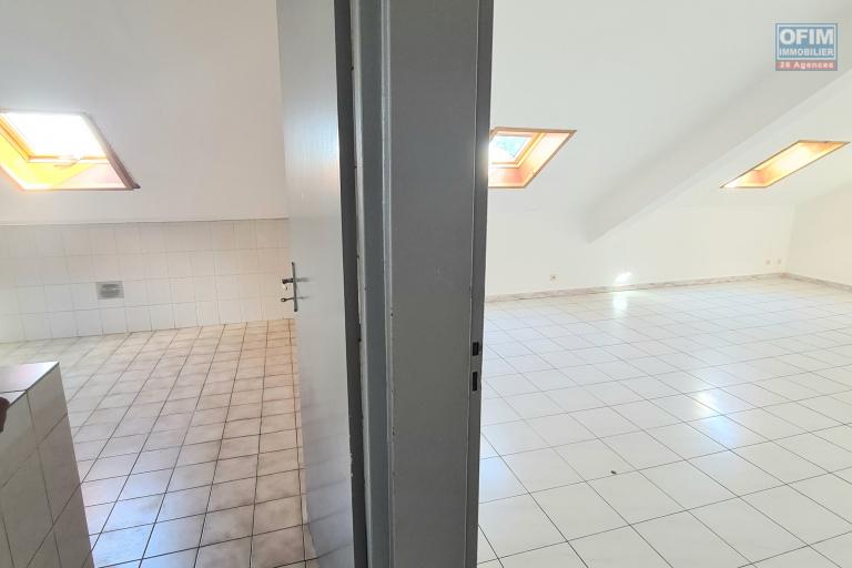  GRAND APPARTEMENT 2 CHAMBRES, CENTRE VILLE SAINTE MARIE