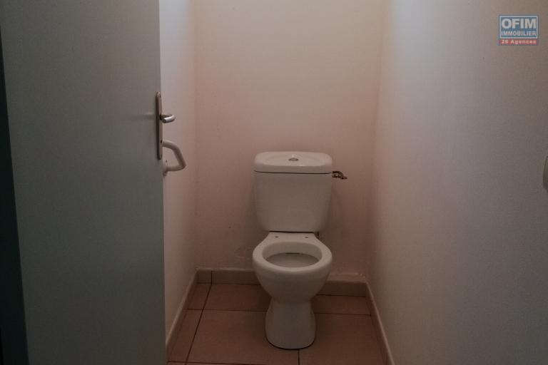 Appartement de type T2 avec jardinet et terrasse