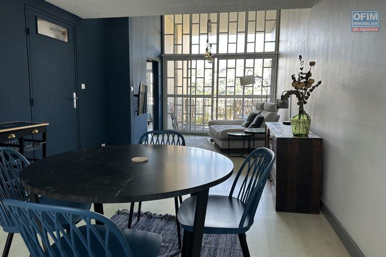 BEL APPARTEMENT MEUBLÉ, 1 CHAMBRE, BALCON, VUE DÉGAGÉE