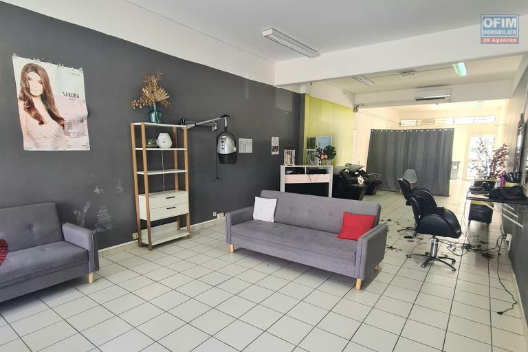 LOCAL COMMERCIAL/ PROFESSIONNEL CENTRE VILLE SAINTE MARIE