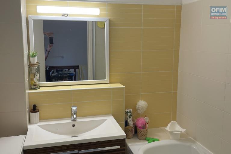 À vendre appartement T3 Duplex proche des plages et commerces à la Saline les Bains