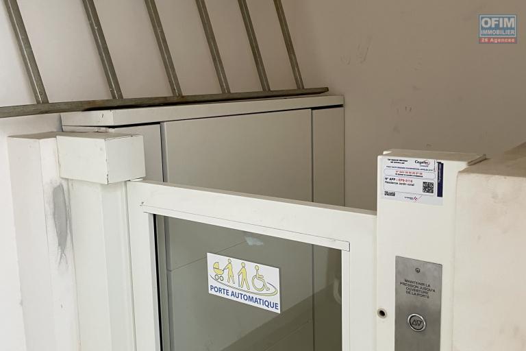 À vendre appartement T3 Duplex proche des plages et commerces à la Saline les Bains