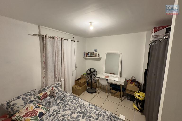 A vendre ce bel et grand appartement de type T3 avec une superbe vue mer et montagne à Saint-Joseph