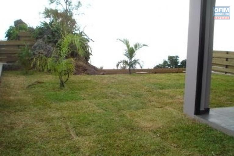A louer charmante villa F4 sur les hauteurs de la Possession ( RAM )