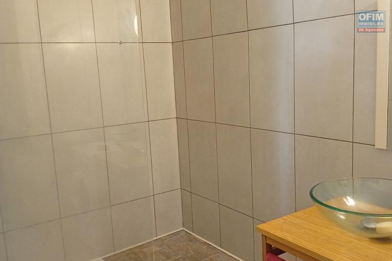 A Vendre Appartement T3 de 64 m2 Proche des Plages à la Saint Gilles Les Bains