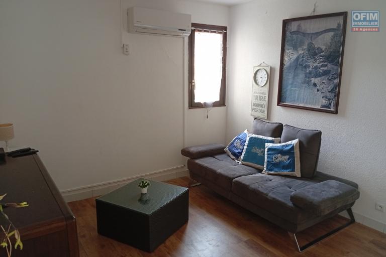 A Vendre Appartement T3 de 64 m2 Proche des Plages à la Saint Gilles Les Bains